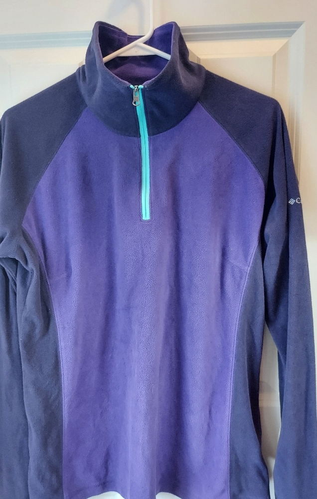 Columbia sweater